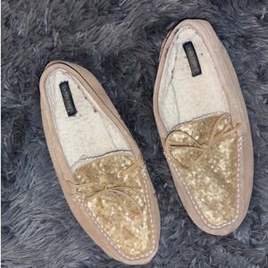 Well worn Womens Tan Suede Sequin Moccasin Slippers Faux Fur